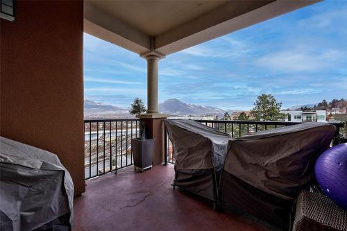 404-975 Victoria Street, Kamloops, BC -  With View With Exterior