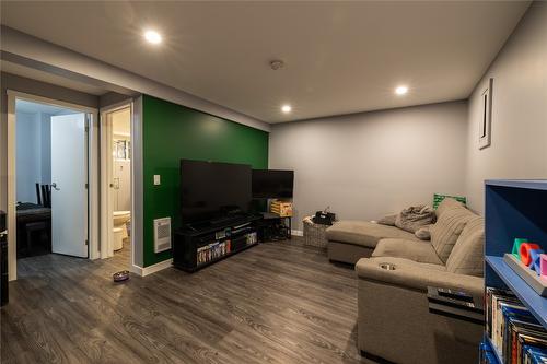 75-1605 Summit Drive, Kamloops, BC - Indoor Photo Showing Other Room