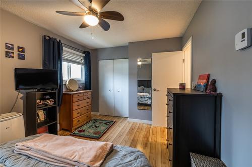 75-1605 Summit Drive, Kamloops, BC - Indoor Photo Showing Bedroom