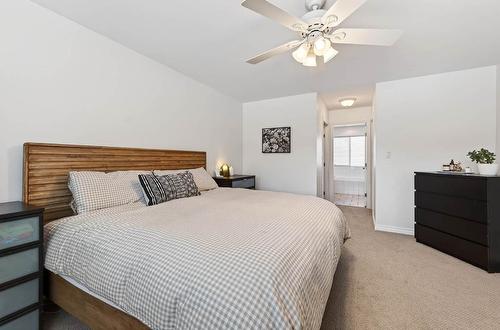 370 Wyndhaven Place, Clearwater, BC - Indoor Photo Showing Bedroom