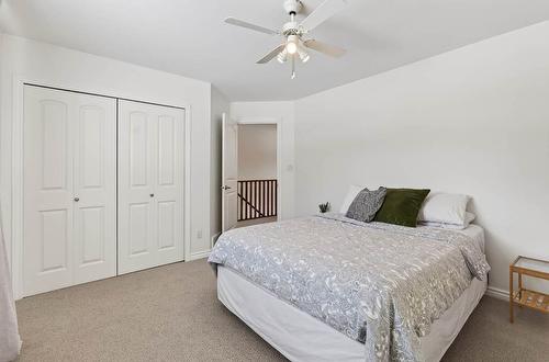 370 Wyndhaven Place, Clearwater, BC - Indoor Photo Showing Bedroom