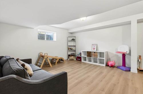 370 Wyndhaven Place, Clearwater, BC - Indoor