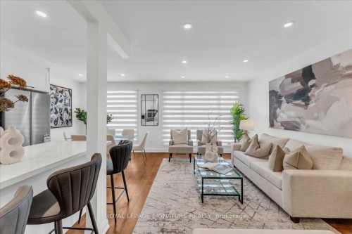 88 Crocus Drive, Toronto, ON - Indoor Photo Showing Living Room