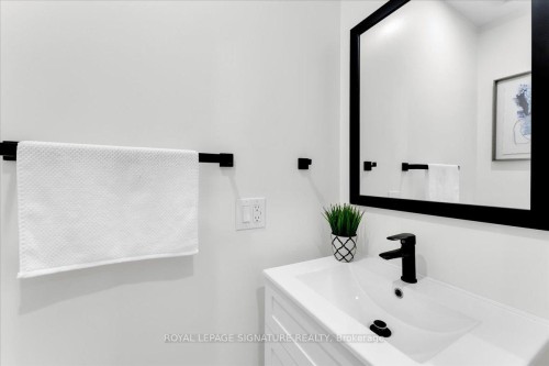 88 Crocus Drive, Toronto, ON - Indoor Photo Showing Bathroom