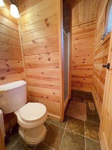 41 Awanipark Dr, Pinawa, MB 