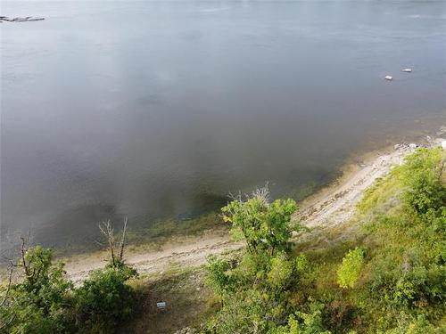 41 Awanipark Dr, Pinawa, MB 