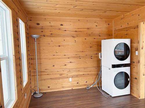 41 Awanipark Dr, Pinawa, MB 