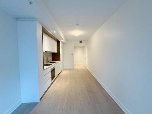 Salon - 2311-1020 Rue De La Montagne, Montréal (Ville-Marie), QC - Indoor