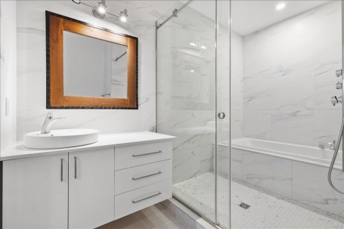 Salle de bains - 101-1618  - 1620 Rue Dézéry, Montréal (Mercier/Hochelaga-Maisonneuve), QC - Indoor Photo Showing Bathroom