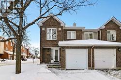 35 - 1880 SUMMERFIELDS CRESCENT  Ottawa, ON K1C 7B6