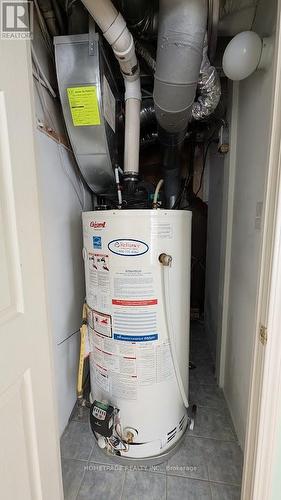 72 - 37 Four Winds Drive, Toronto, ON - Indoor Photo Showing Basement