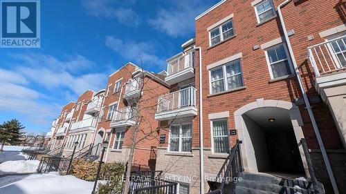 72 - 37 Four Winds Drive, Toronto, ON - Outdoor