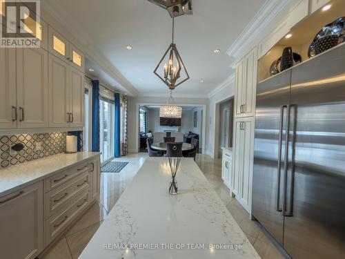 4 John Carroll Drive, Brampton, ON - Indoor Photo Showing Kitchen