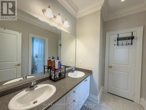 4 John Carroll Drive, Brampton, ON - Indoor Photo Showing Bathroom