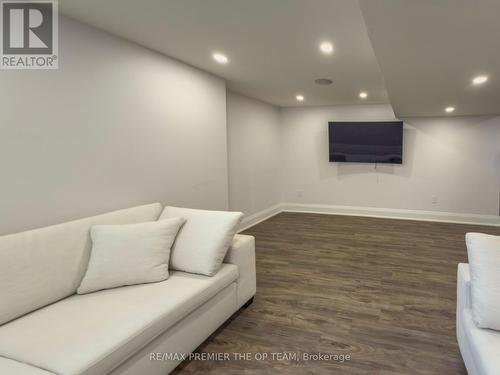 4 John Carroll Drive, Brampton, ON - Indoor