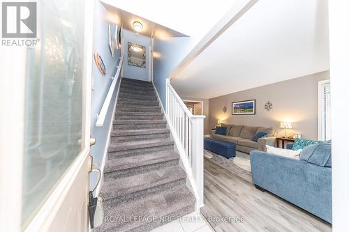 Extra Wide Staircase - 40 Shakespeare Avenue, St. Catharines (Haig), ON - Indoor Photo Showing Other Room