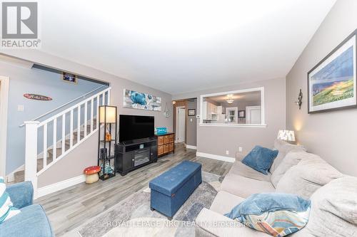 40 Shakespeare Avenue, St. Catharines (Haig), ON - Indoor Photo Showing Living Room