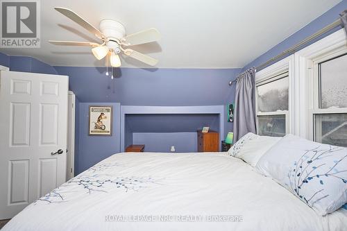 40 Shakespeare Avenue, St. Catharines (Haig), ON - Indoor Photo Showing Bedroom