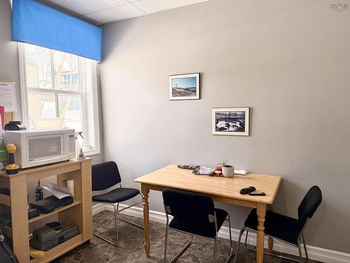 10 Ann Street, Shelburne, NS 