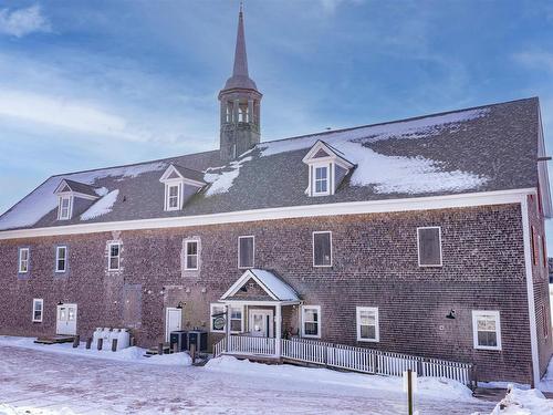 10 Ann Street, Shelburne, NS 