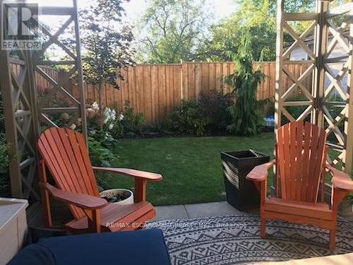 8 Elmore Drive N, Hamilton, ON - Outdoor