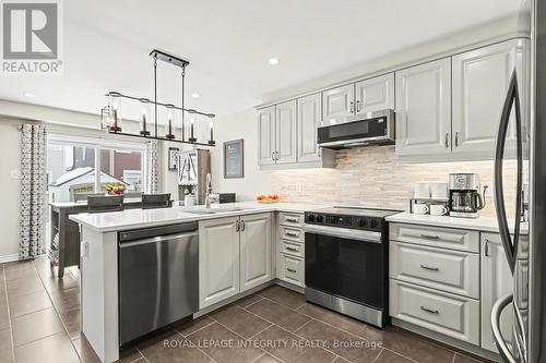 536 Arum Terrace, Ottawa, ON - Indoor Photo Showing Kitchen With Stainless Steel Kitchen With Upgraded Kitchen