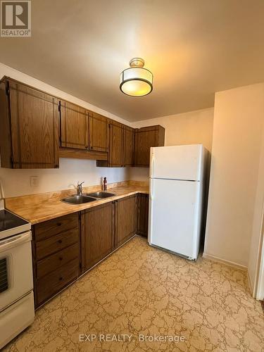 608 - 475 The West Mall, Toronto (Etobicoke West Mall), ON - Indoor Photo Showing Kitchen With Double Sink