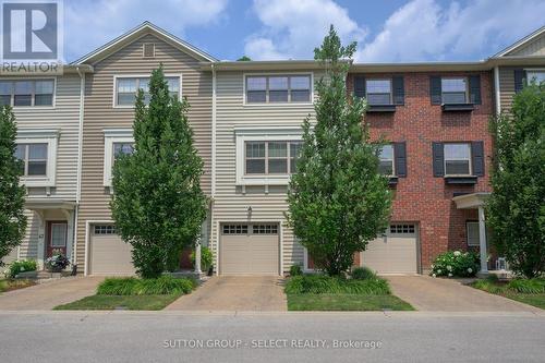 43 - 1040 Coronation Drive, London North (North I), ON - Outdoor With Facade