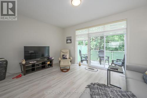 43 - 1040 Coronation Drive, London North (North I), ON - Indoor Photo Showing Living Room