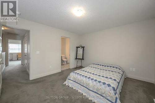 43 - 1040 Coronation Drive, London North (North I), ON - Indoor Photo Showing Bedroom