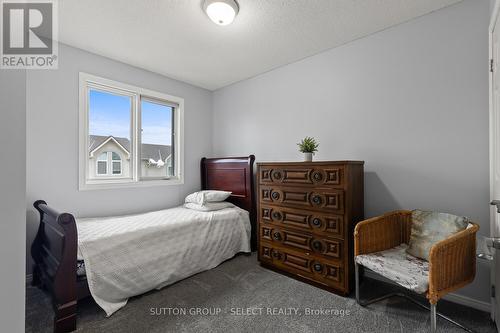 43 - 9 Ailsa Place, London South (South J), ON - Indoor Photo Showing Bedroom