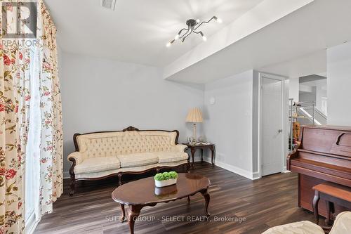 43 - 9 Ailsa Place, London South (South J), ON - Indoor Photo Showing Living Room