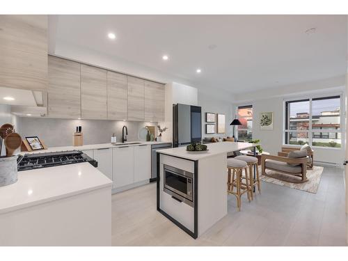 309 30494 Cardinal Avenue, Abbotsford, BC - Indoor