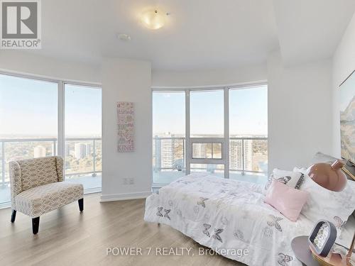 3605 - 2033 Kennedy Road, Toronto, ON - Indoor Photo Showing Bedroom