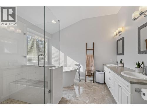 3947 Lakevale Place, Kelowna, BC - Indoor Photo Showing Bathroom