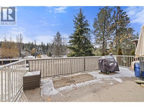 3947 Lakevale Place, Kelowna, BC - Outdoor