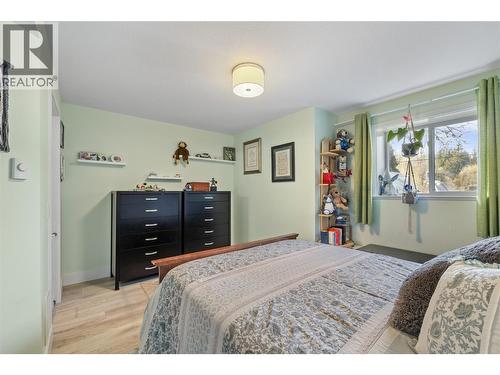 Suite - 3947 Lakevale Place, Kelowna, BC - Indoor Photo Showing Bedroom