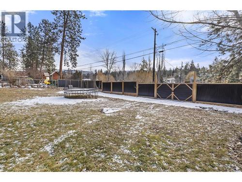 3947 Lakevale Place, Kelowna, BC - Outdoor