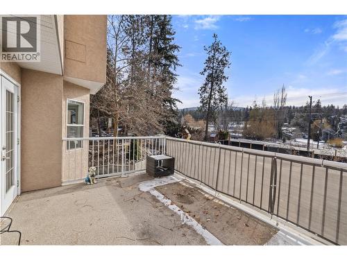 3947 Lakevale Place, Kelowna, BC - Outdoor