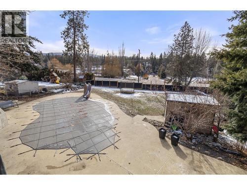 3947 Lakevale Place, Kelowna, BC - Outdoor