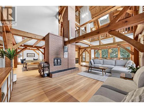4546 Timberline Crescent, Fernie, BC -  Photo Showing Living Room