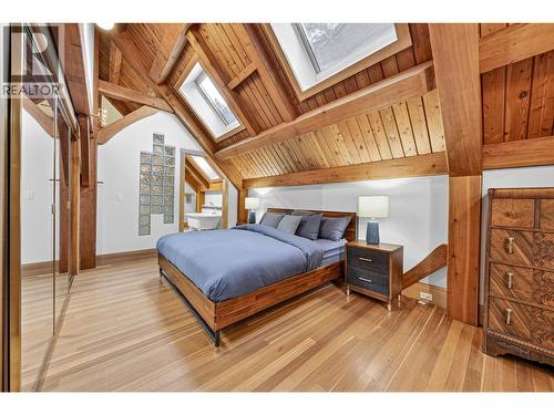 4546 Timberline Crescent, Fernie, BC - Indoor Photo Showing Bedroom