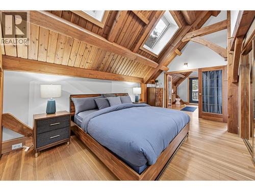 4546 Timberline Crescent, Fernie, BC - Indoor Photo Showing Bedroom