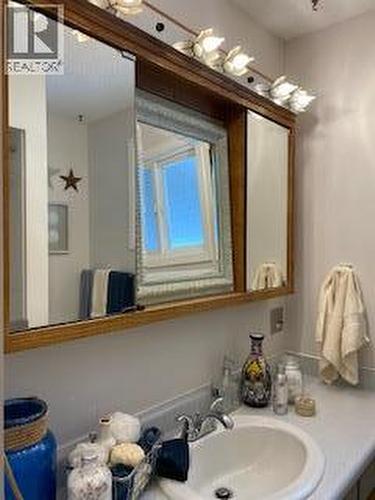 12911 Pixton Road, Lake Country, BC - Indoor Photo Showing Bathroom