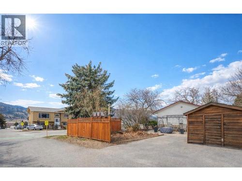 2052 Atkinson Street, Penticton, BC - Outdoor