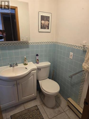 611 Brunswick Ave, Sault Ste. Marie, ON - Indoor Photo Showing Bathroom