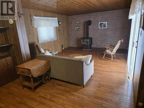 611 Brunswick Ave, Sault Ste. Marie, ON - Indoor With Fireplace