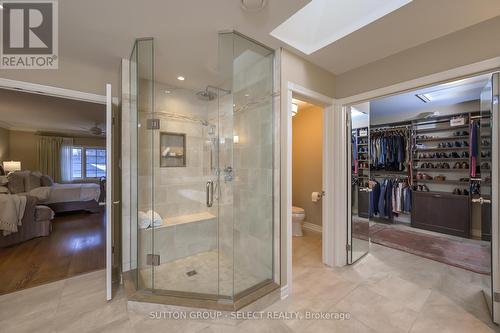 95 Highland Woods Court, London South (South P), ON - Indoor Photo Showing Bathroom