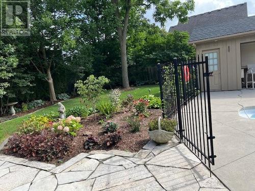 95 Highland Woods Court, London South (South P), ON - Outdoor