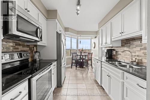 502 - 3 Towering Heights Boulevard, St. Catharines (Glendale/Glenridge), ON - Indoor Photo Showing Kitchen With Stainless Steel Kitchen With Double Sink With Upgraded Kitchen